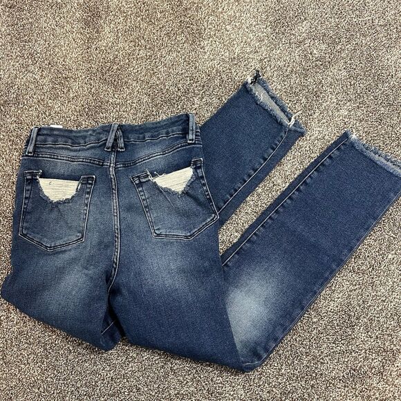 Good American Good Classic Crossover Straight Jeans - Picture 7 of 9